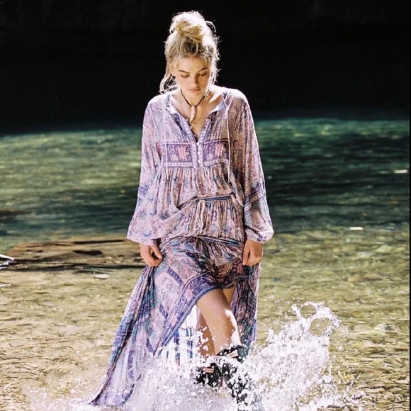 Cathedral Belle Bohemian Blouse - Picture 5 of 13